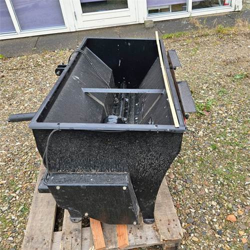 ABC Unknown - 모래/ 소금 살포기 : 사진 1 ABC Unknown - 모래/ 소금 살포기 : 사진 1