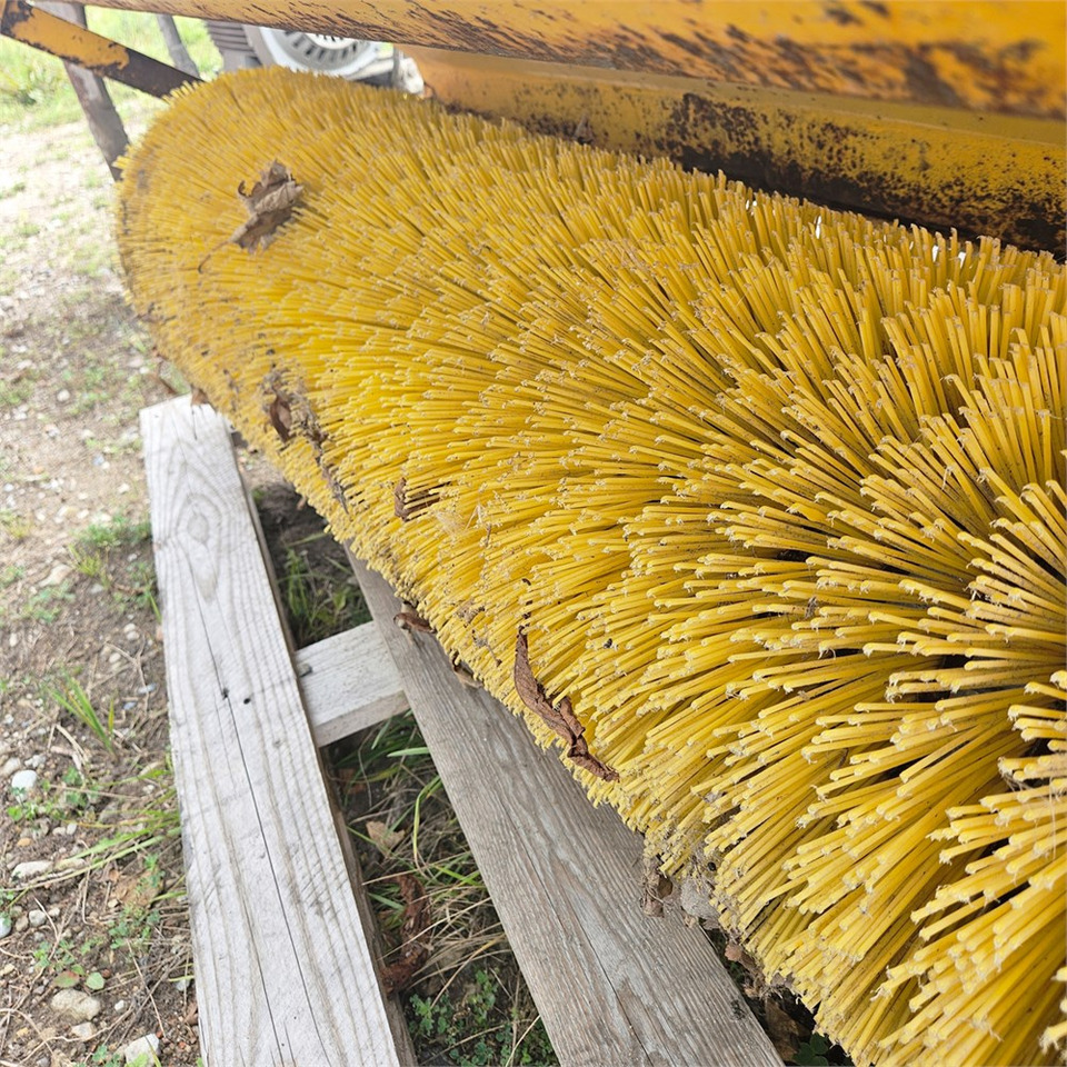 ABC Unknown - 빗자루 : 사진 3 ABC Unknown - 빗자루 : 사진 3