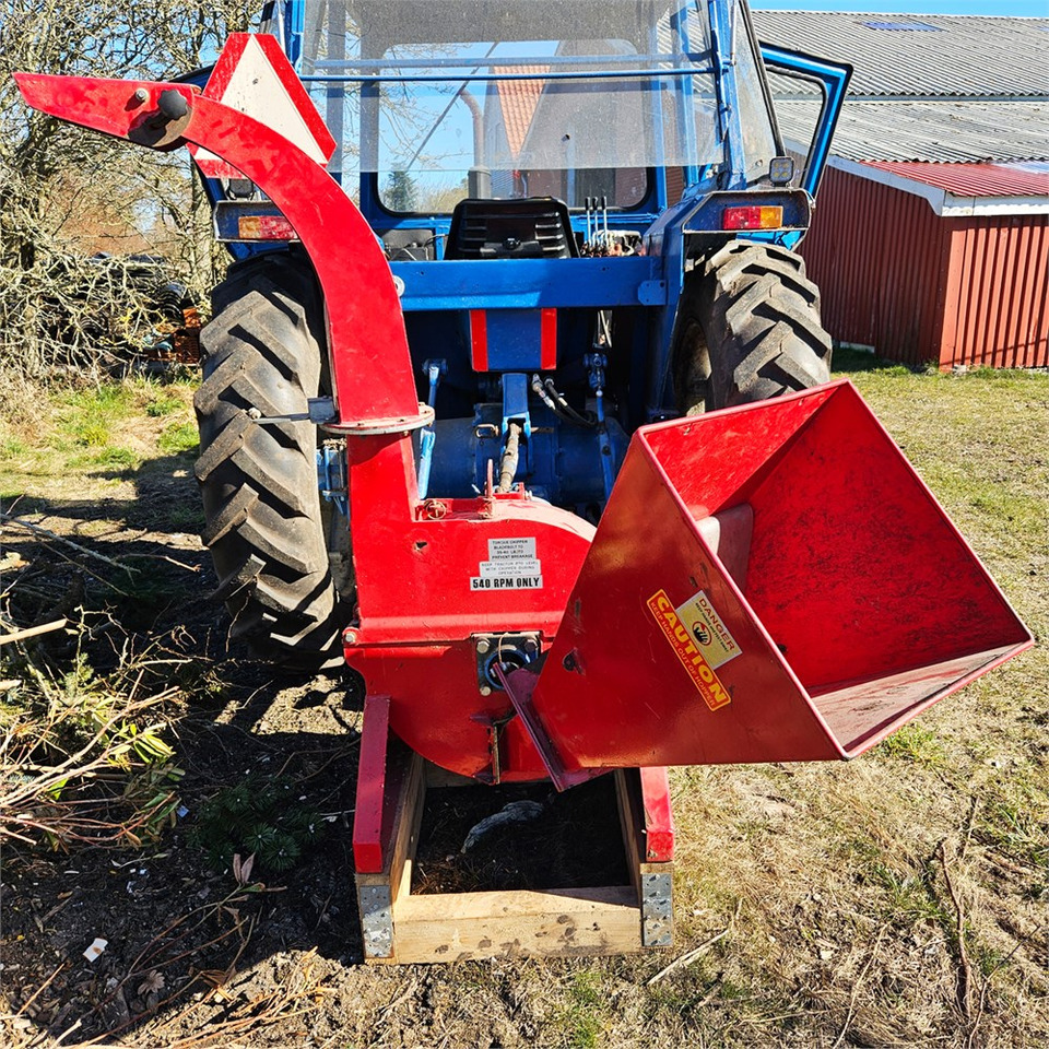 ABC WC-X5 PTO - 톱밥 제조기 : 사진 1 ABC WC-X5 PTO - 톱밥 제조기 : 사진 1