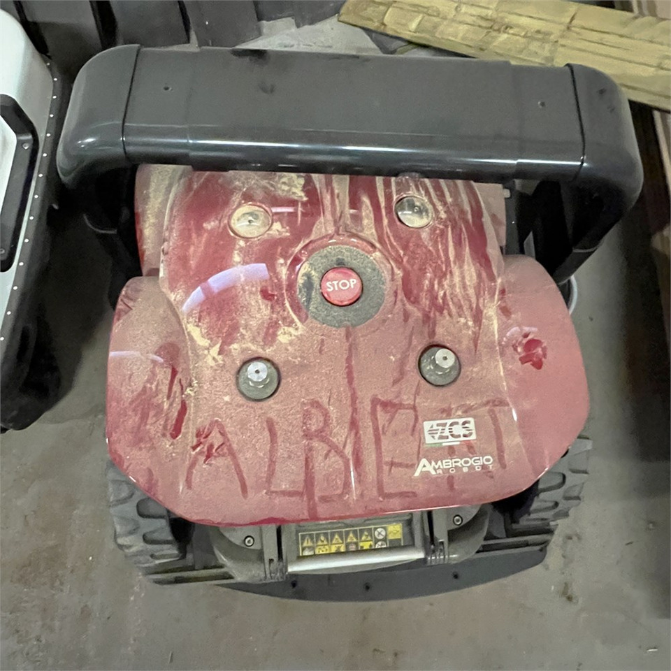 Ambrogio Cube Elite 4 WD - 정원 모어 : 사진 3 Ambrogio Cube Elite 4 WD - 정원 모어 : 사진 3