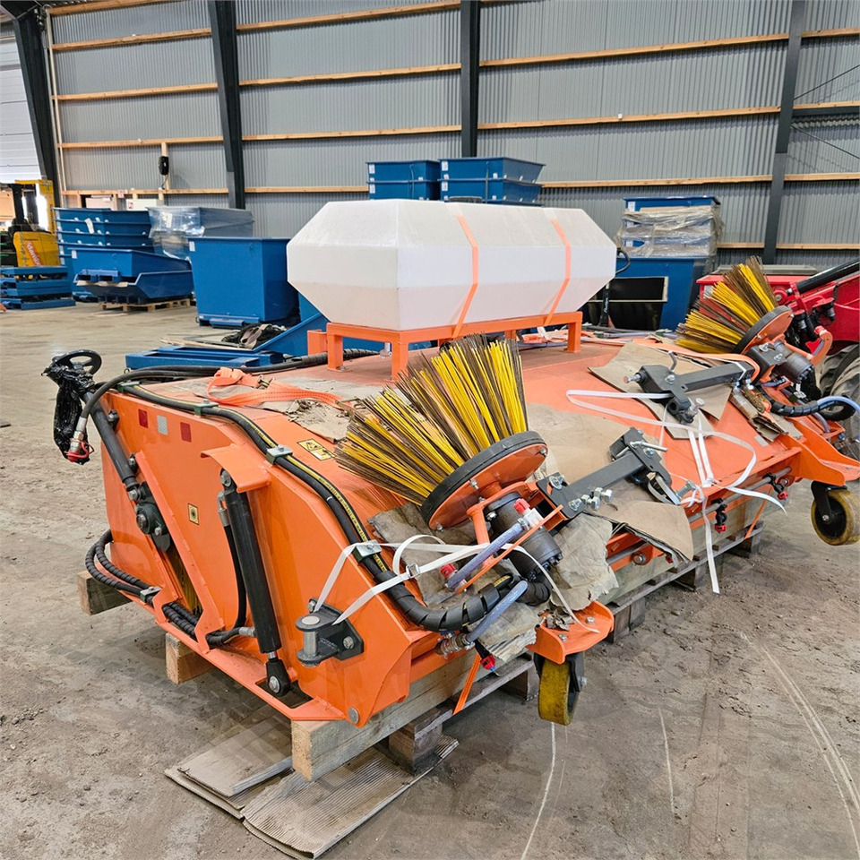 BM ZMC240 - 빗자루 : 사진 1 BM ZMC240 - 빗자루 : 사진 1