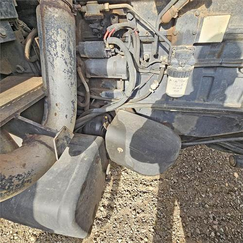 장궤형 트랙터 CASE IH CVX 150 : 사진 24 장궤형 트랙터 CASE IH CVX 150 : 사진 24