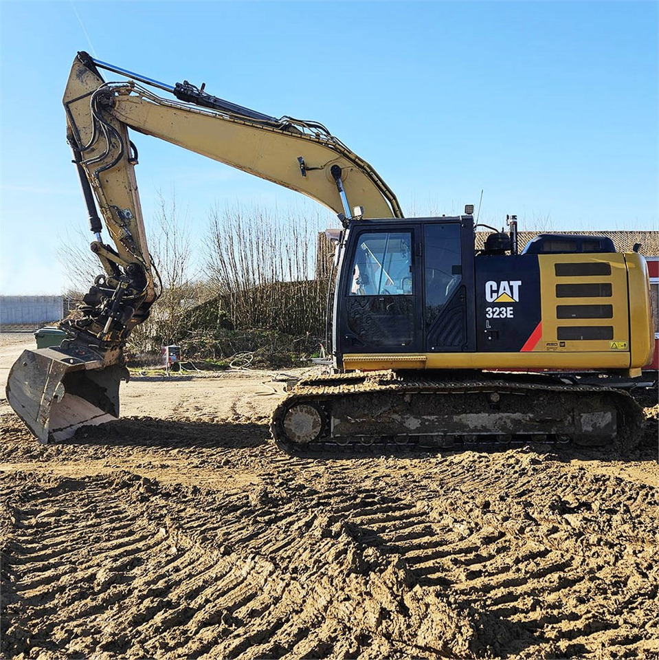 Caterpillar 323 EL - 크롤러 굴삭기 : 사진 1 Caterpillar 323 EL - 크롤러 굴삭기 : 사진 1