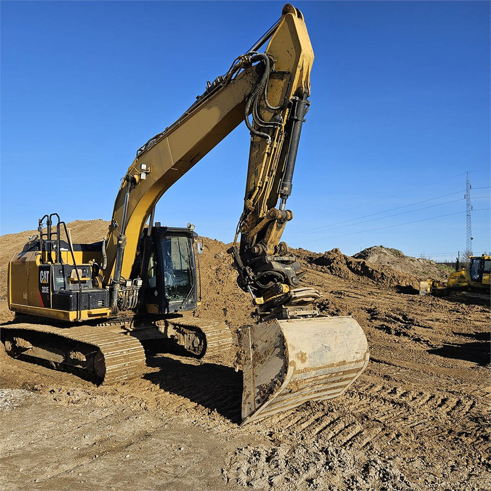 Caterpillar 323 EL - 크롤러 굴삭기 : 사진 4 Caterpillar 323 EL - 크롤러 굴삭기 : 사진 4