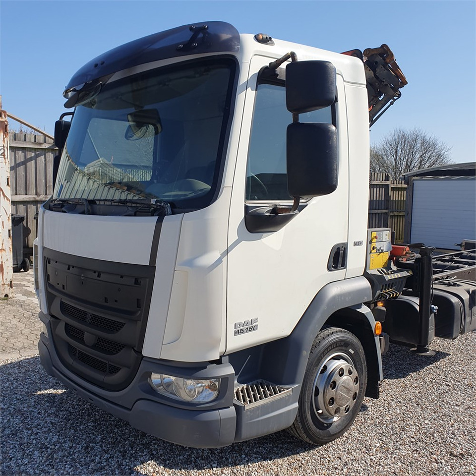 DAF 45.180 - 캡 새시 트럭, 크레인 트럭 : 사진 5 DAF 45.180 - 캡 새시 트럭, 크레인 트럭 : 사진 5