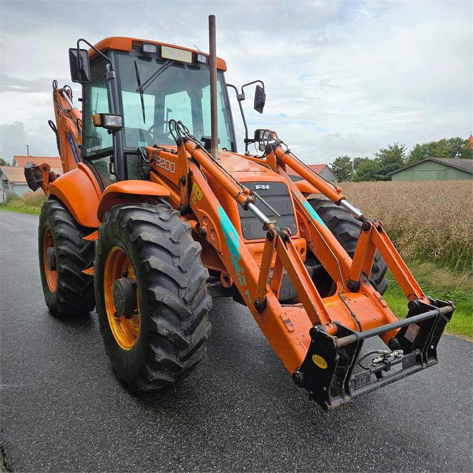 Fiat-Hitachi FB200-4PS - 백호 로더 : 사진 3 Fiat-Hitachi FB200-4PS - 백호 로더 : 사진 3