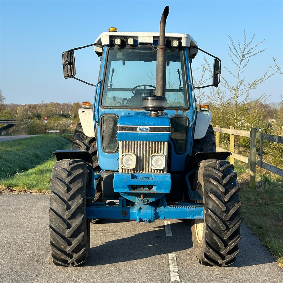 Ford 6610 - 장궤형 트랙터 : 사진 2 Ford 6610 - 장궤형 트랙터 : 사진 2