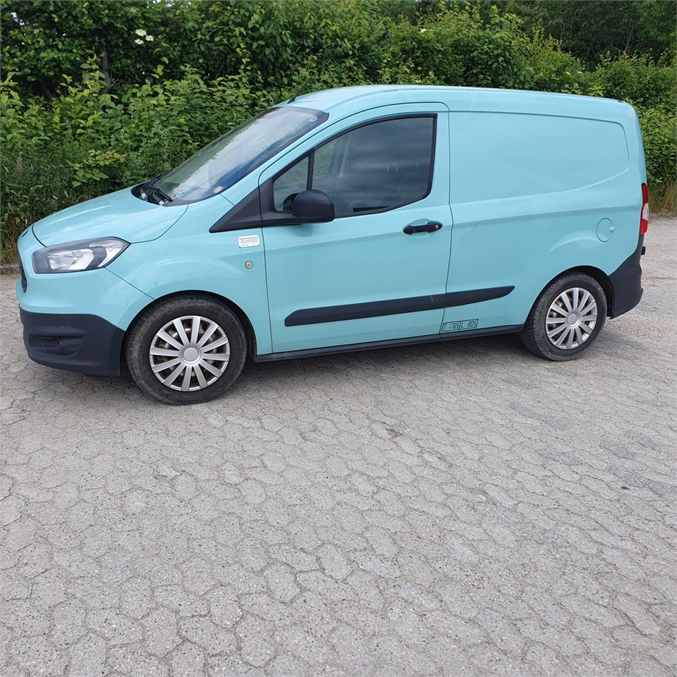 Ford Transit Courier - 소형 밴 : 사진 2 Ford Transit Courier - 소형 밴 : 사진 2