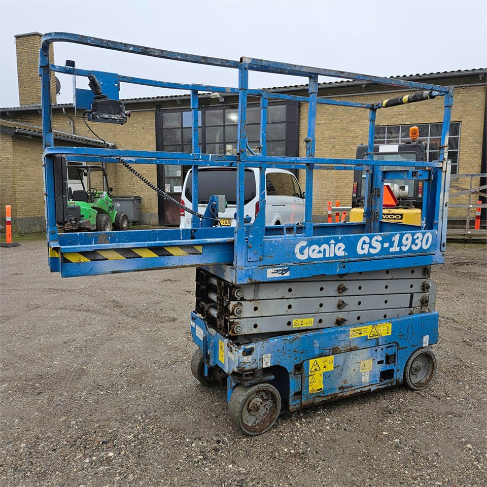 Genie GS 1930 - 시저 리프트 : 사진 1 Genie GS 1930 - 시저 리프트 : 사진 1