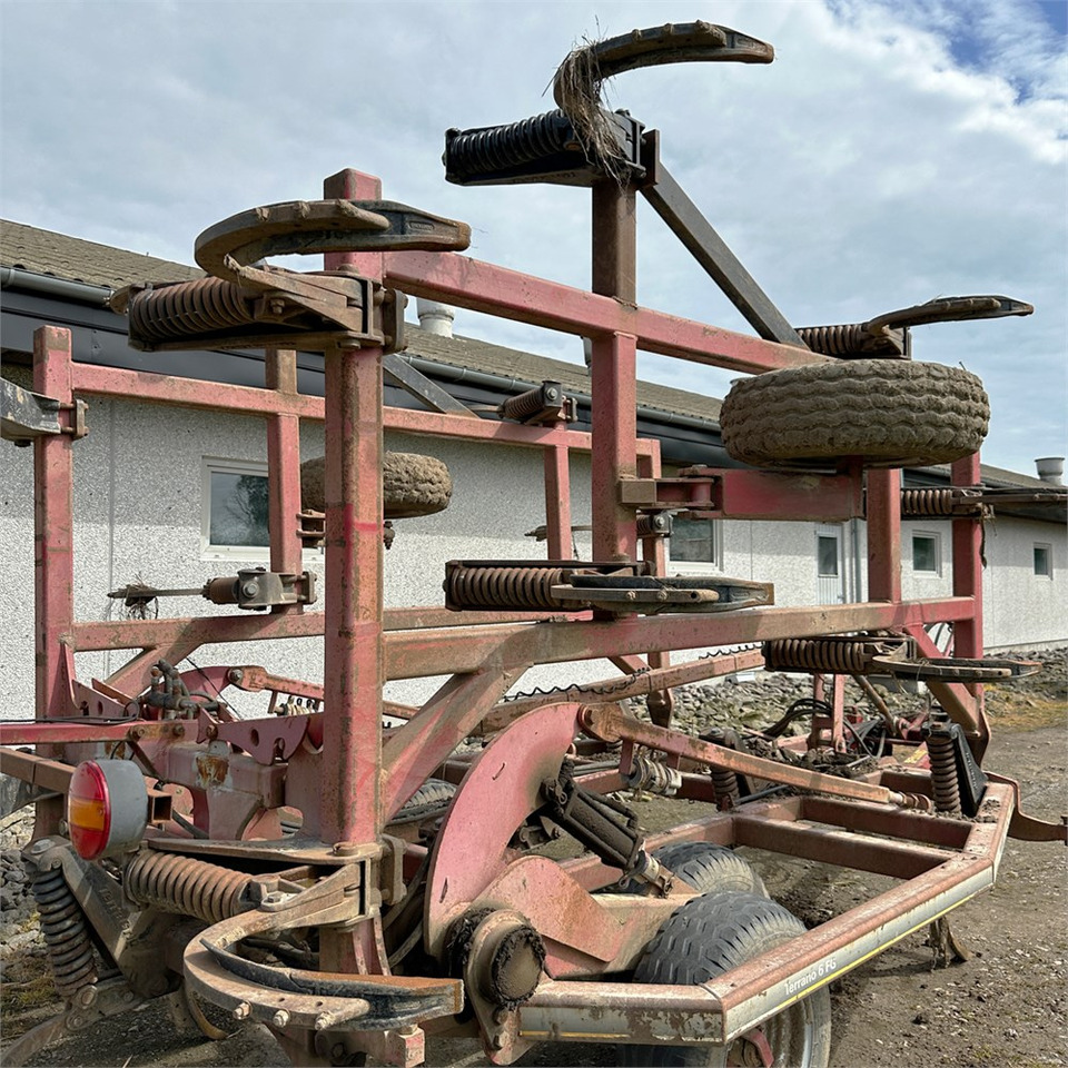 Horsch Terrano 6 FG - 로터베이터 : 사진 4 Horsch Terrano 6 FG - 로터베이터 : 사진 4