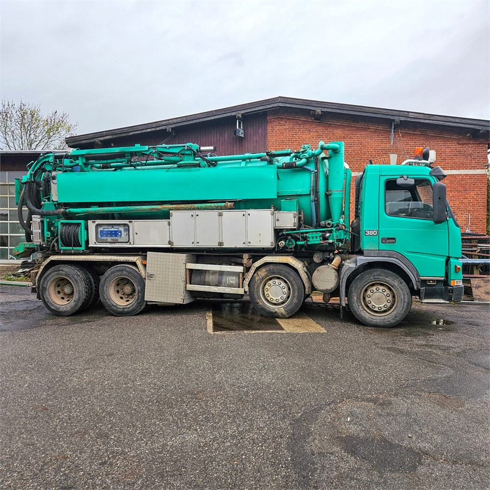 Hvidtved Larsen CM120 - 진공 흡입 트럭 : 사진 4 Hvidtved Larsen CM120 - 진공 흡입 트럭 : 사진 4