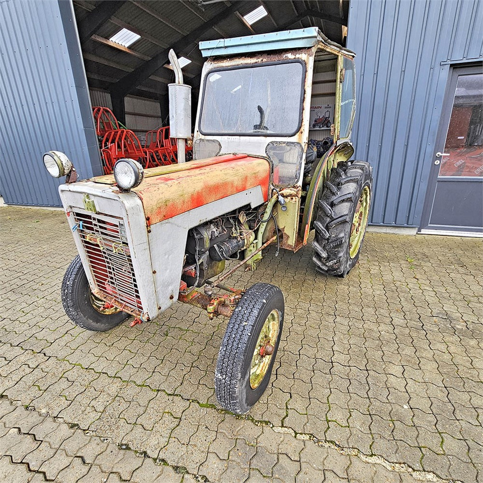 IH 276 - 장궤형 트랙터 : 사진 2 IH 276 - 장궤형 트랙터 : 사진 2