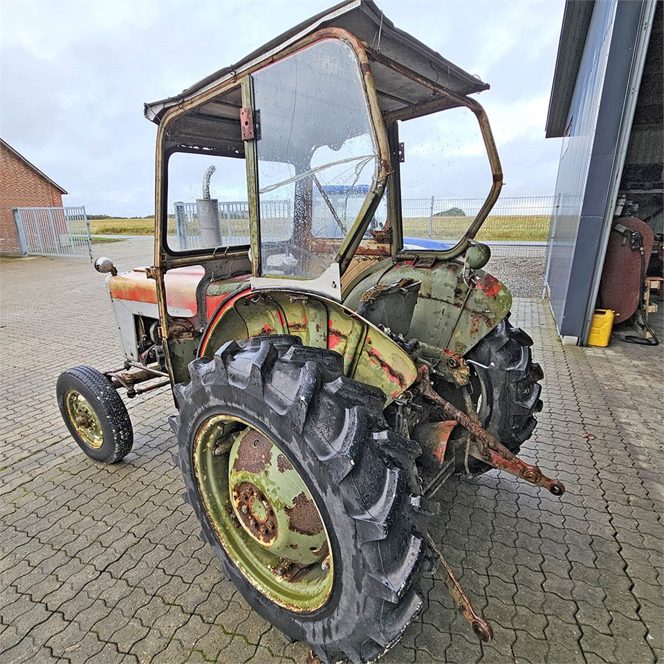 IH 276 - 장궤형 트랙터 : 사진 4 IH 276 - 장궤형 트랙터 : 사진 4