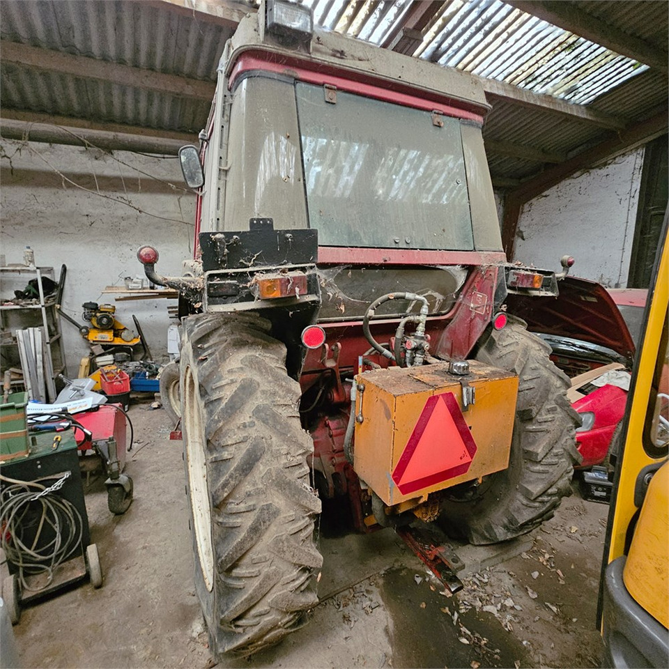 IH 485 XL - 장궤형 트랙터 : 사진 4 IH 485 XL - 장궤형 트랙터 : 사진 4