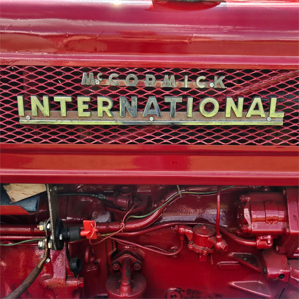 IH B-275 - 장궤형 트랙터 : 사진 5 IH B-275 - 장궤형 트랙터 : 사진 5