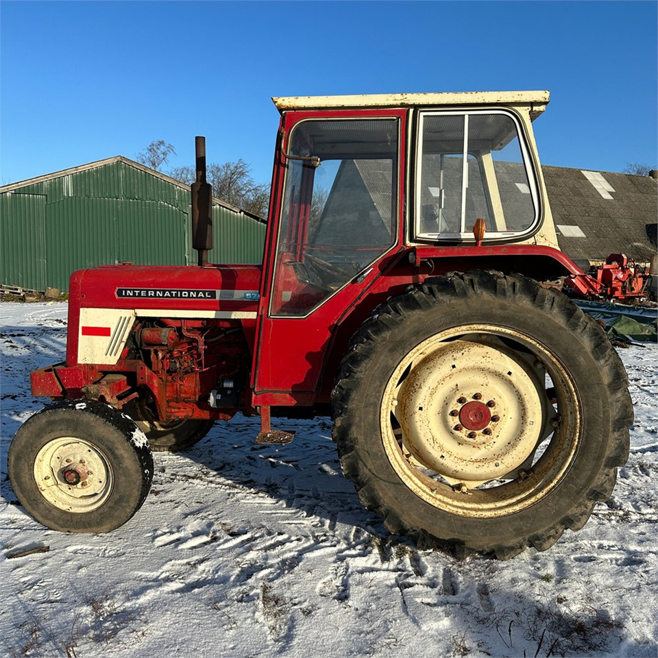 International IH I - 574 - 장궤형 트랙터 : 사진 3 International IH I - 574 - 장궤형 트랙터 : 사진 3