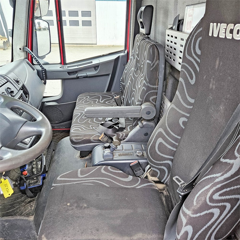 리스 Iveco Eurocargo 120E25 Iveco Eurocargo 120E25 : 사진 19