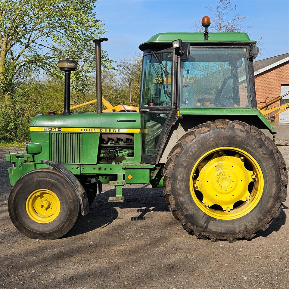 John Deere 2040 - 장궤형 트랙터 : 사진 3 John Deere 2040 - 장궤형 트랙터 : 사진 3