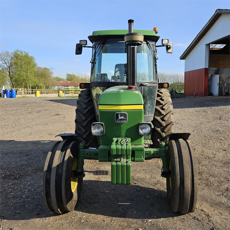 John Deere 2040 - 장궤형 트랙터 : 사진 2 John Deere 2040 - 장궤형 트랙터 : 사진 2