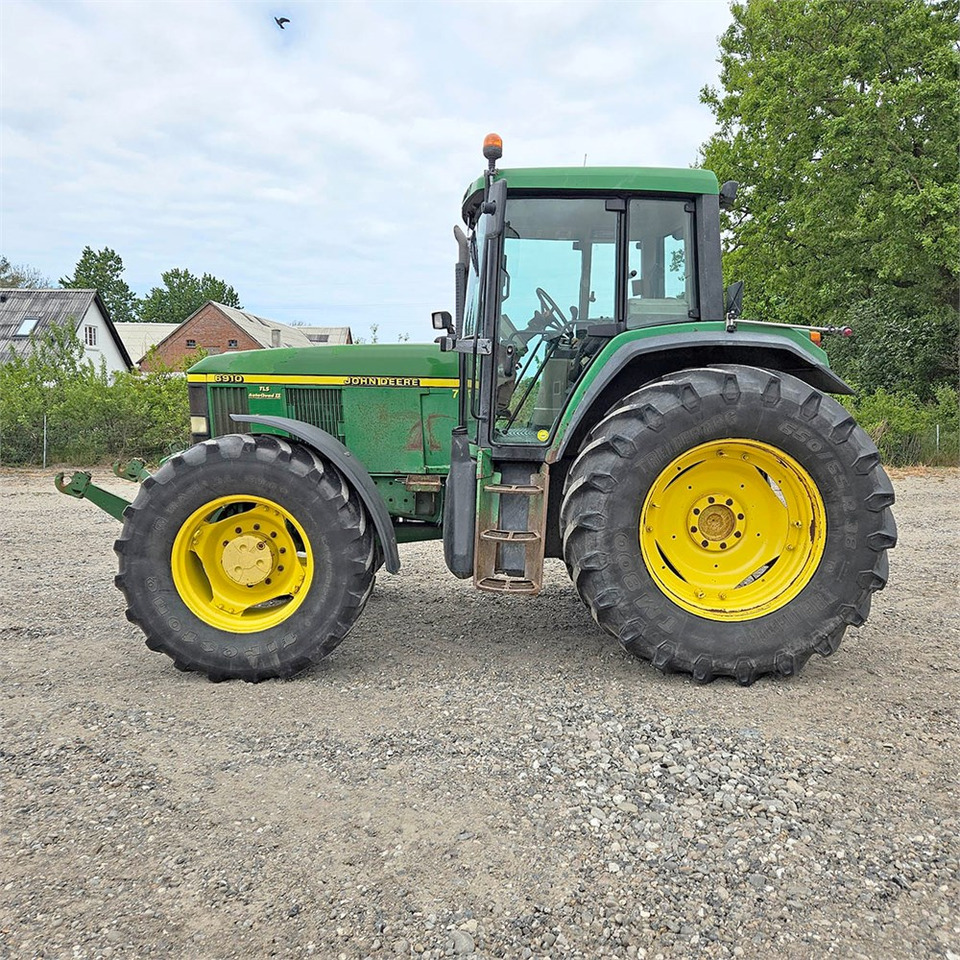 John Deere 6910 - 장궤형 트랙터 : 사진 2 John Deere 6910 - 장궤형 트랙터 : 사진 2