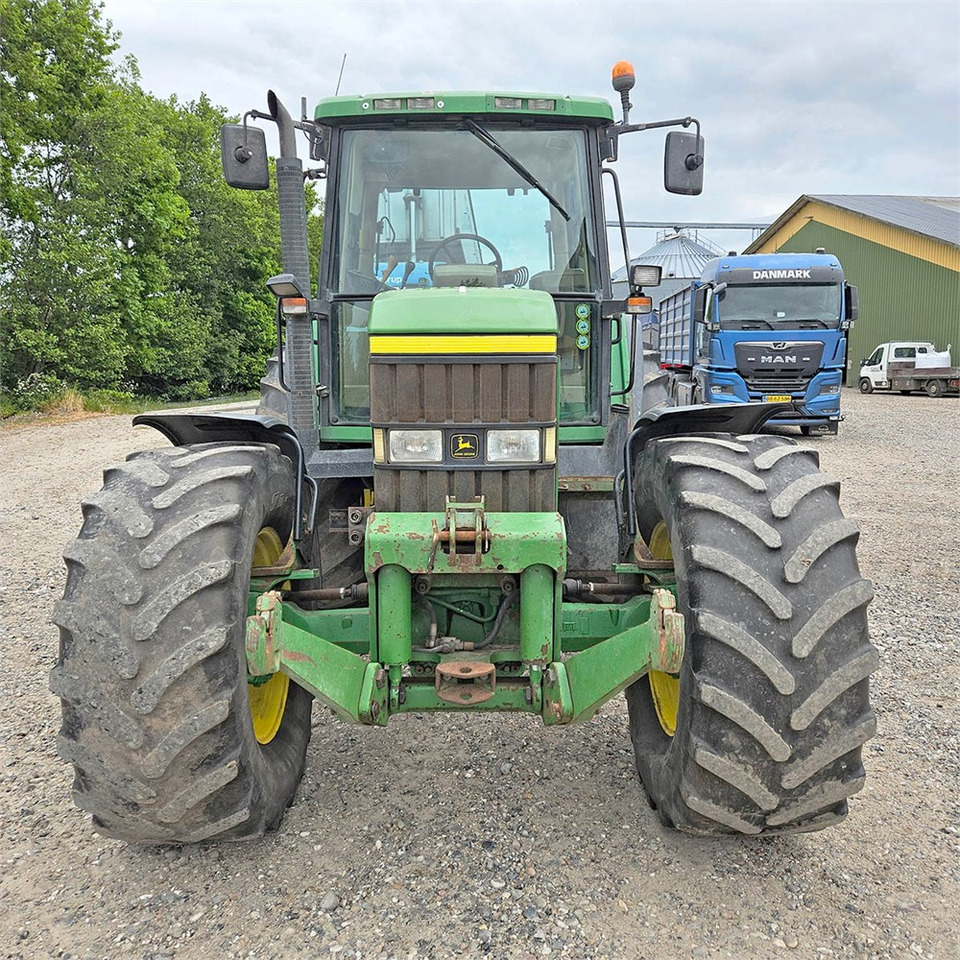 John Deere 6910 - 장궤형 트랙터 : 사진 4 John Deere 6910 - 장궤형 트랙터 : 사진 4
