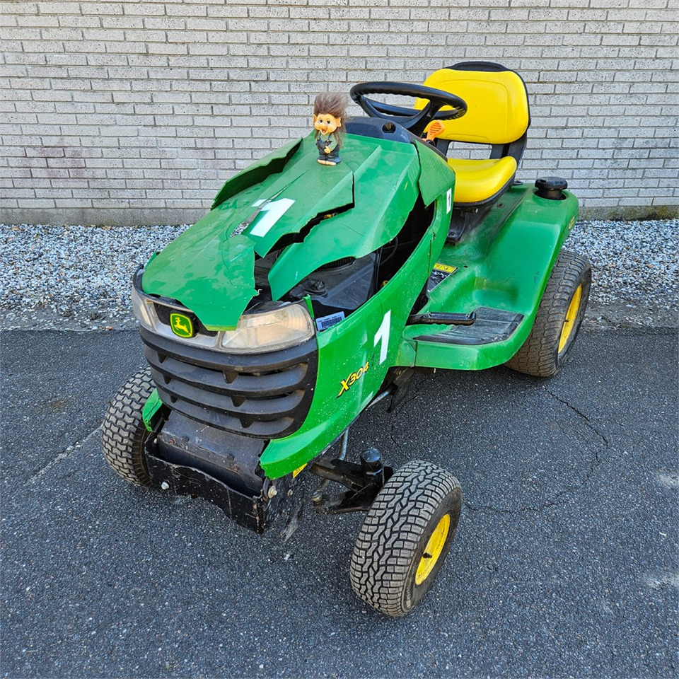 John Deere X304 - 정원 모어 : 사진 2 John Deere X304 - 정원 모어 : 사진 2