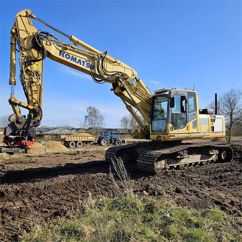 Komatsu PC210 - 크롤러 굴삭기 : 사진 3 Komatsu PC210 - 크롤러 굴삭기 : 사진 3