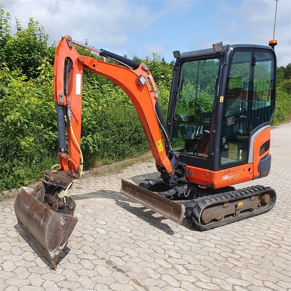 Kubota KX019-4 - 미니 굴삭기 : 사진 4 Kubota KX019-4 - 미니 굴삭기 : 사진 4