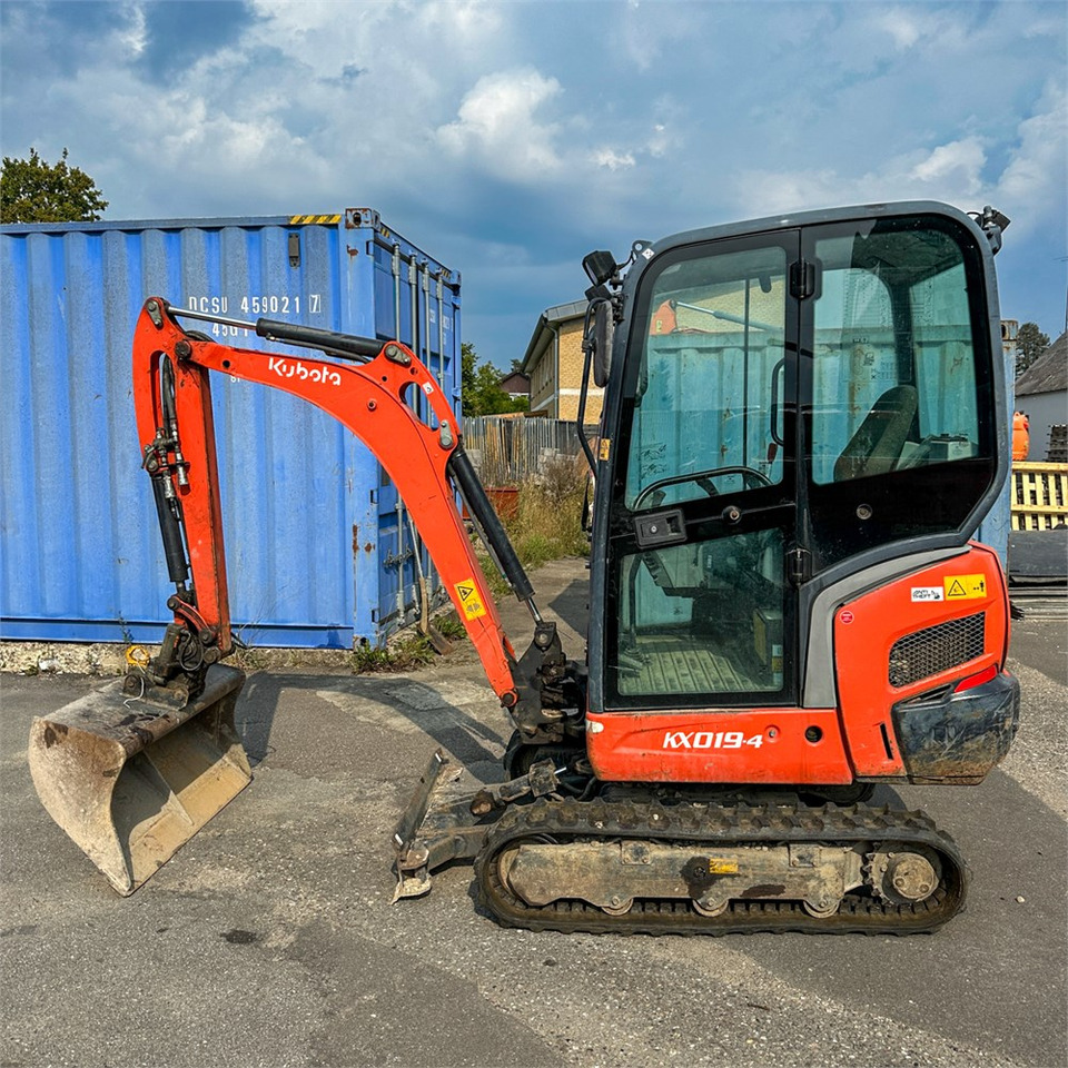 Kubota KX019-4 - 미니 굴삭기 : 사진 2 Kubota KX019-4 - 미니 굴삭기 : 사진 2