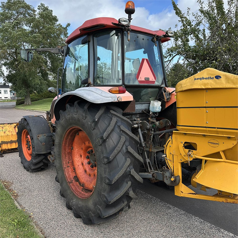 Kubota M 9540 2/4 WD - 장궤형 트랙터 : 사진 5 Kubota M 9540 2/4 WD - 장궤형 트랙터 : 사진 5