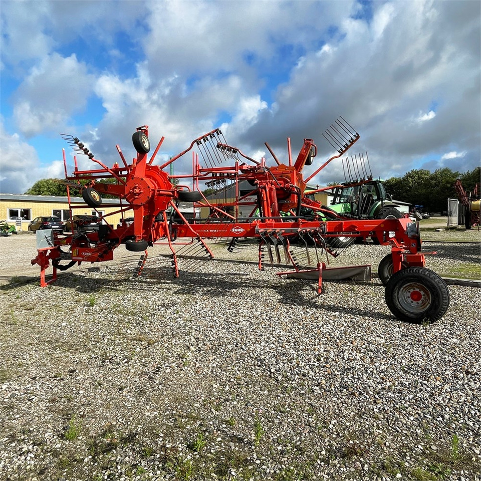 Kuhn GA8020 - 건초 및 목초 장비 : 사진 4 Kuhn GA8020 - 건초 및 목초 장비 : 사진 4