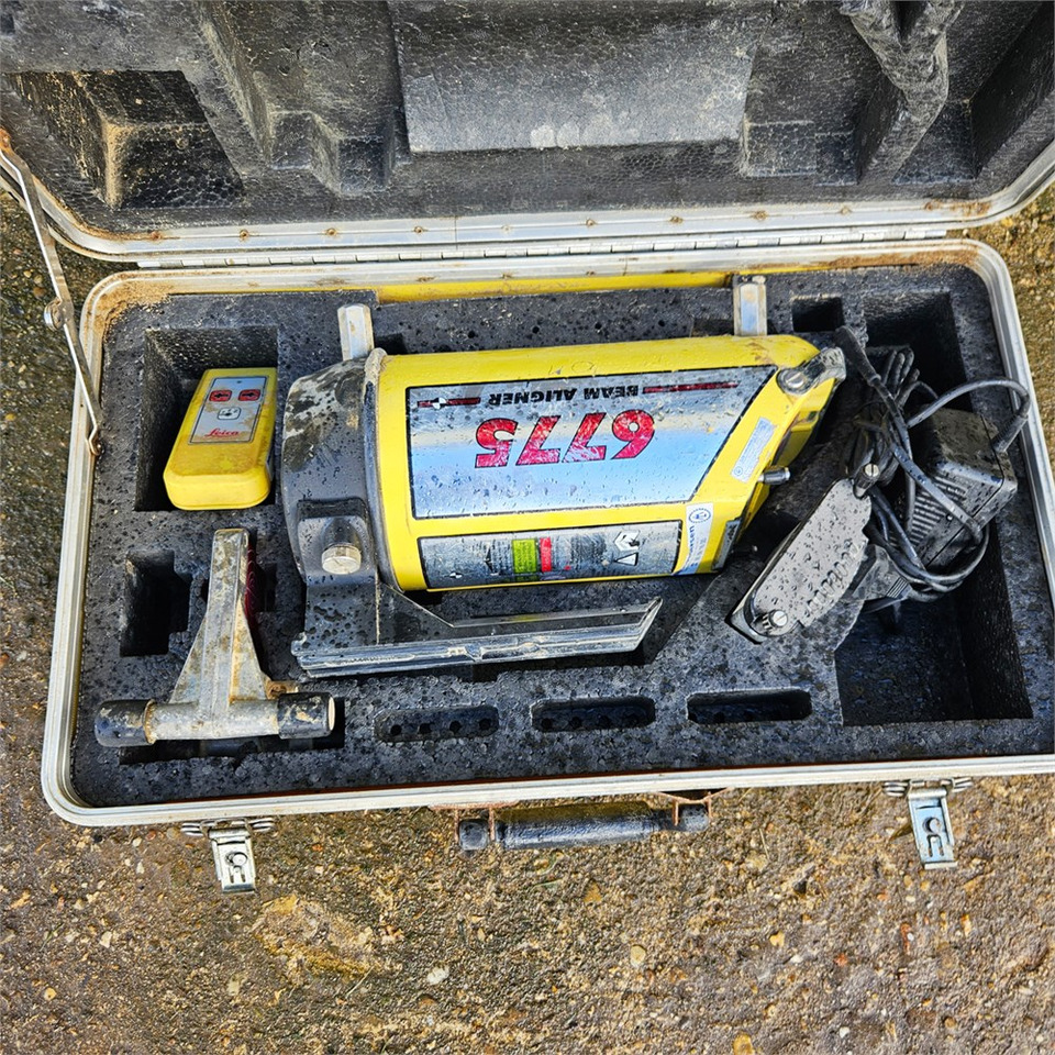 Leica 6775 - 건설장비 : 사진 4 Leica 6775 - 건설장비 : 사진 4