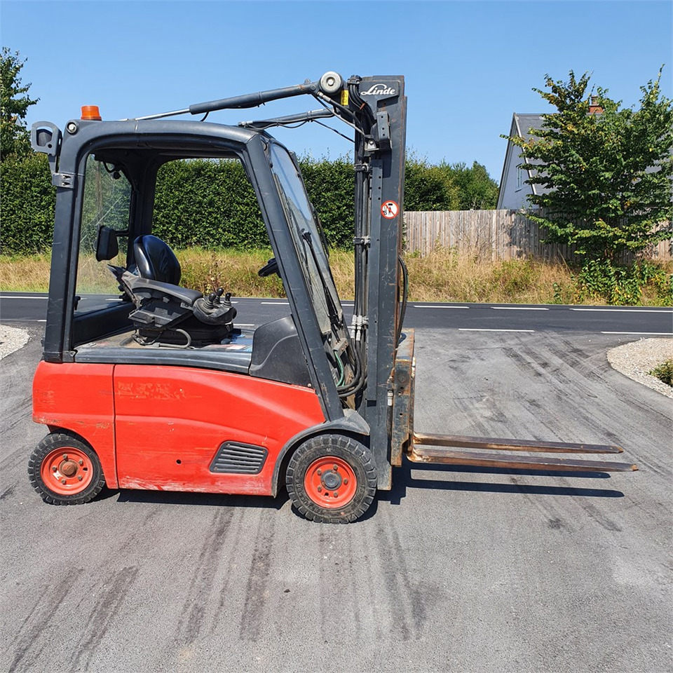 Linde H16 P-01 - 지게차 : 사진 2 Linde H16 P-01 - 지게차 : 사진 2