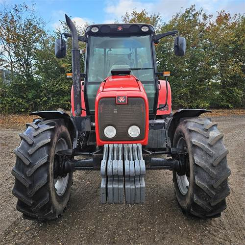 Massey Ferguson 5465 - 장궤형 트랙터 : 사진 4 Massey Ferguson 5465 - 장궤형 트랙터 : 사진 4