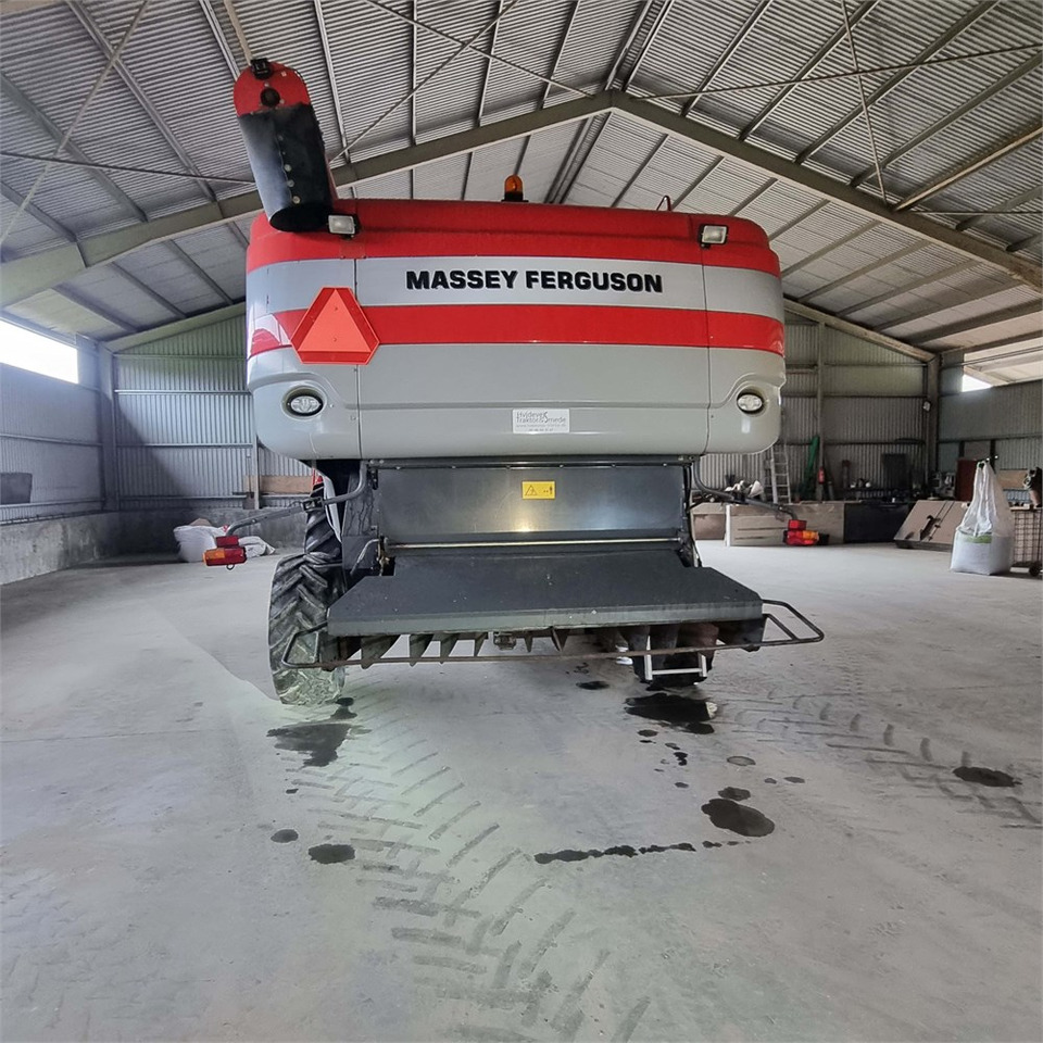Massey Ferguson 7270 BETA - 콤바인 수확기 : 사진 4 Massey Ferguson 7270 BETA - 콤바인 수확기 : 사진 4