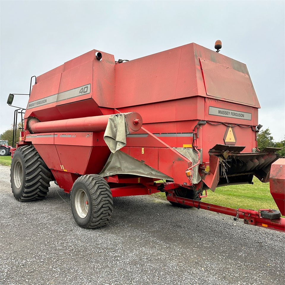 Massey Ferguson MF40 - 콤바인 수확기 : 사진 4 Massey Ferguson MF40 - 콤바인 수확기 : 사진 4