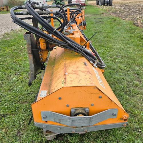 Nesbo KS 1500 H - 정원 모어 : 사진 4 Nesbo KS 1500 H - 정원 모어 : 사진 4