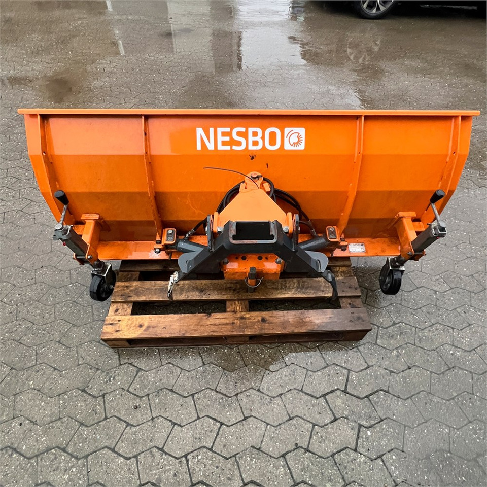 Nesbo PS 1750 M - 제설차 : 사진 3 Nesbo PS 1750 M - 제설차 : 사진 3