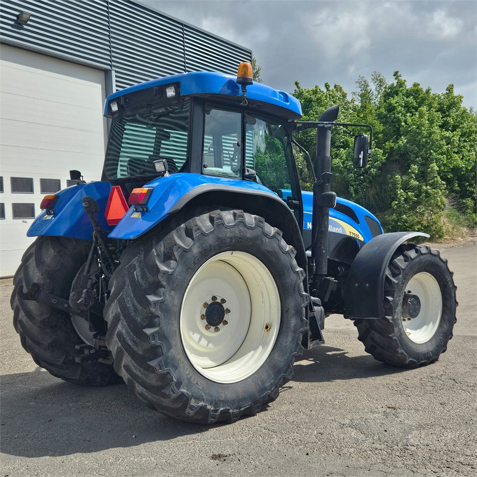 New Holland T7550 - 장궤형 트랙터 : 사진 5 New Holland T7550 - 장궤형 트랙터 : 사진 5