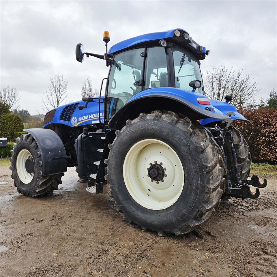New Holland T8 360 - 장궤형 트랙터 : 사진 3 New Holland T8 360 - 장궤형 트랙터 : 사진 3