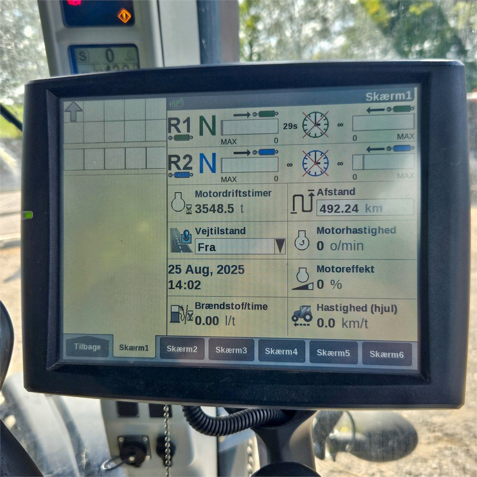 장궤형 트랙터 New Holland T8.390 : 사진 26