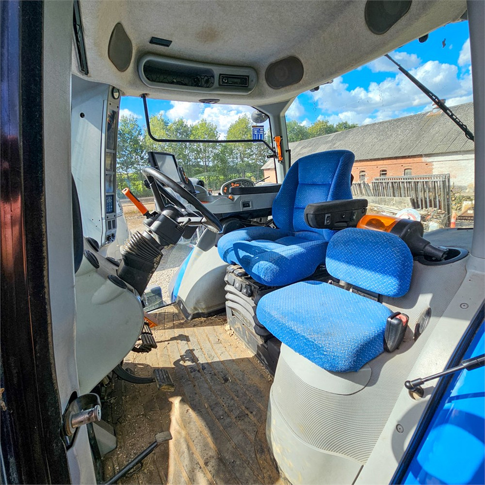 장궤형 트랙터 New Holland T8.390 : 사진 12