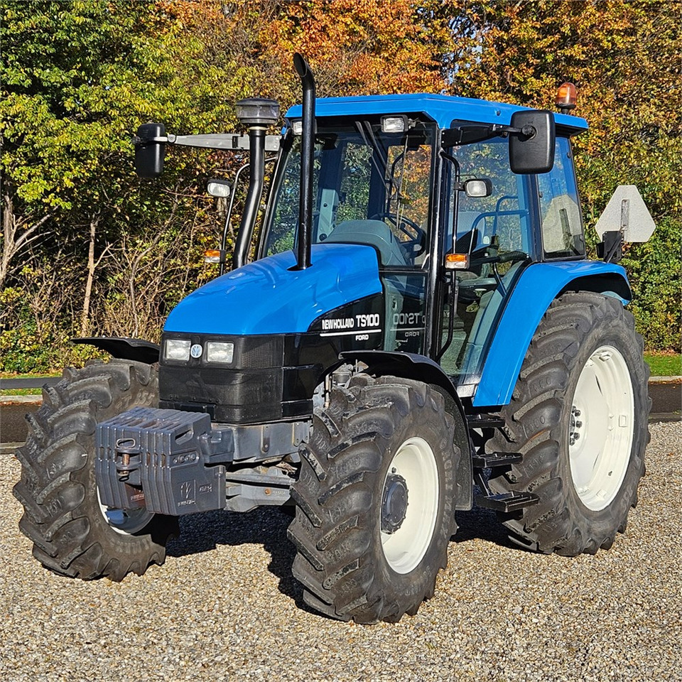 New Holland TS 100 - 장궤형 트랙터 : 사진 2 New Holland TS 100 - 장궤형 트랙터 : 사진 2