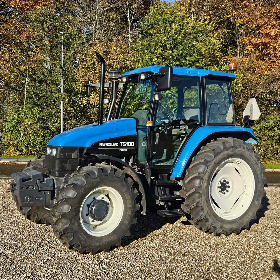 New Holland TS 100 - 장궤형 트랙터 : 사진 1 New Holland TS 100 - 장궤형 트랙터 : 사진 1