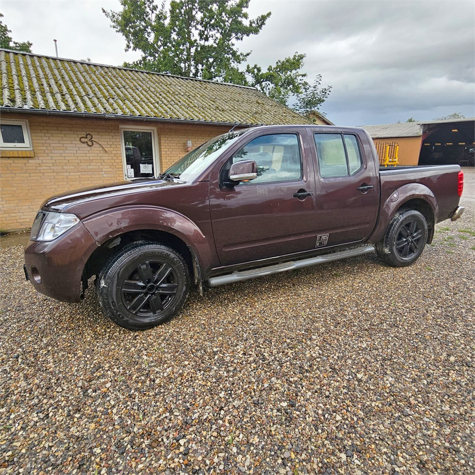 Nissan Navara 2,5 Dci Dc 4wd - 픽업트럭 : 사진 1 Nissan Navara 2,5 Dci Dc 4wd - 픽업트럭 : 사진 1