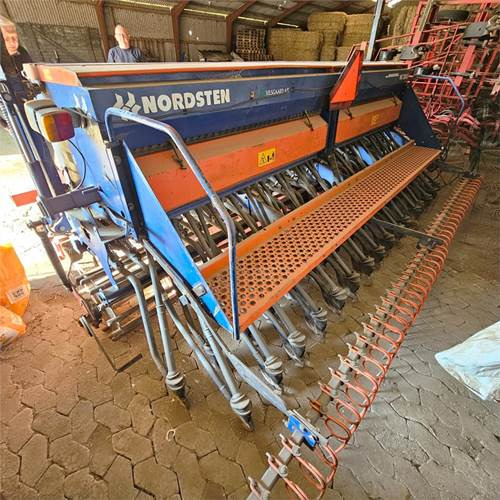 Nordsten NS 3040 - 파종 장비 : 사진 1 Nordsten NS 3040 - 파종 장비 : 사진 1