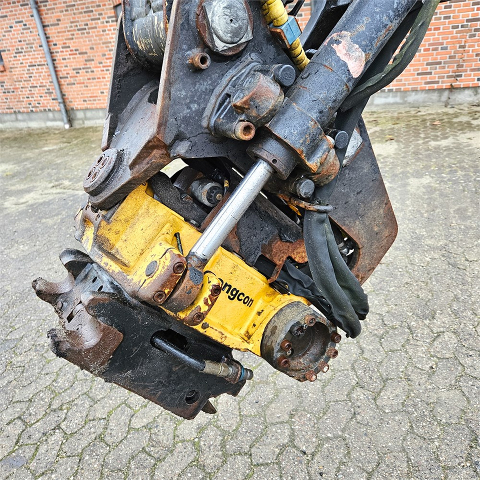 Schaeff-Terex TW110 - 휠 굴삭기 : 사진 5 Schaeff-Terex TW110 - 휠 굴삭기 : 사진 5