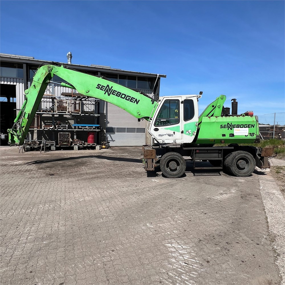 Sennebogen 818 M - 폐기물/ 산업 처리기 : 사진 3 Sennebogen 818 M - 폐기물/ 산업 처리기 : 사진 3