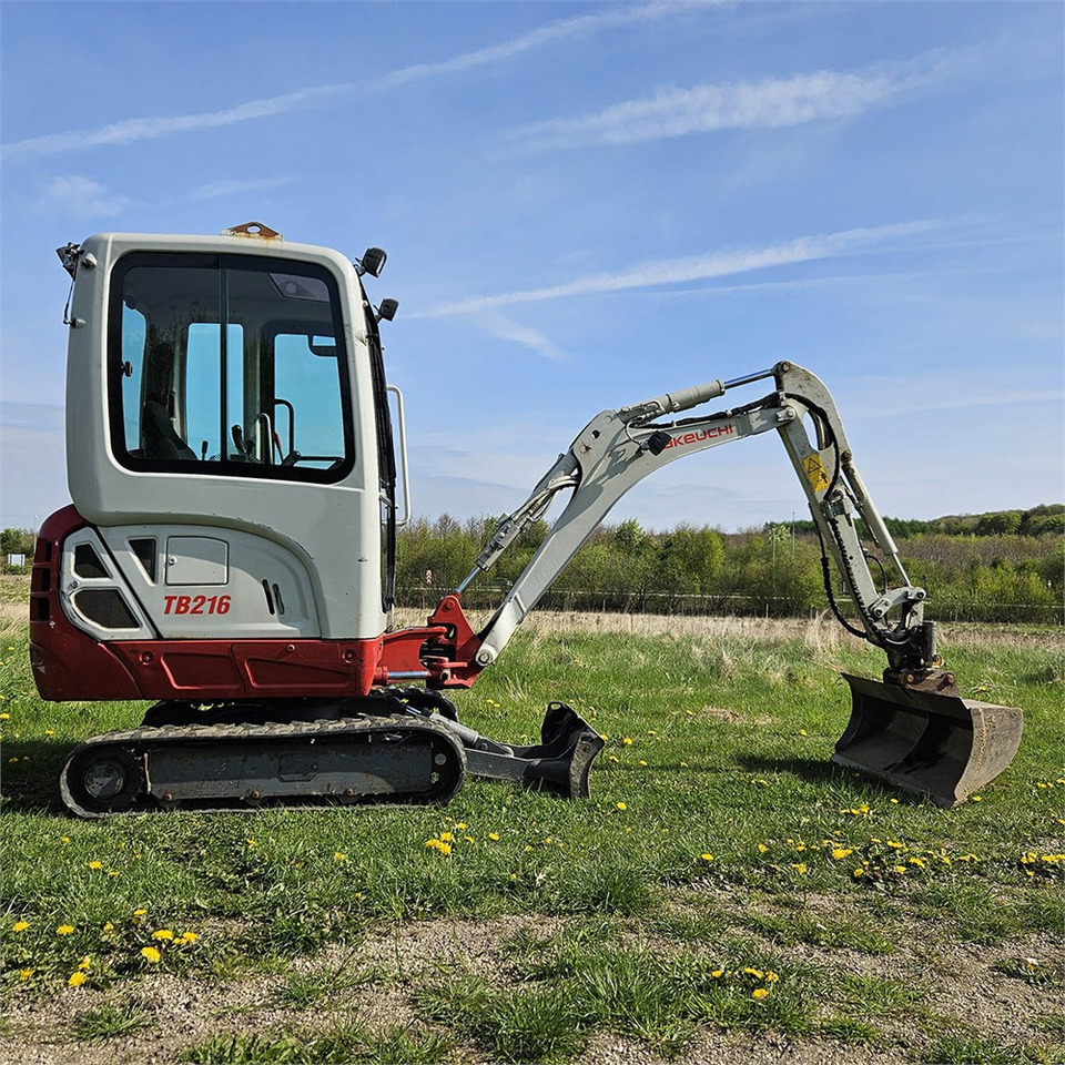 Takeuchi TB216 - 미니 굴삭기 : 사진 4 Takeuchi TB216 - 미니 굴삭기 : 사진 4