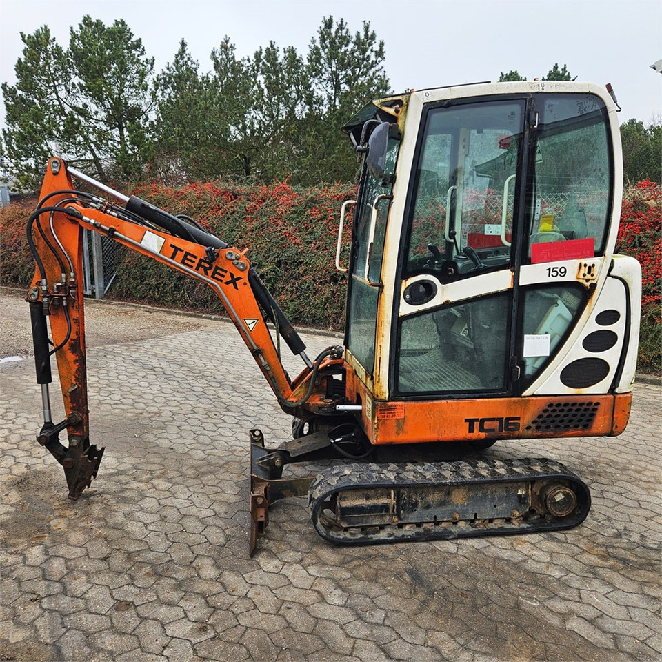 Terex TC16 - 미니 굴삭기 : 사진 1 Terex TC16 - 미니 굴삭기 : 사진 1